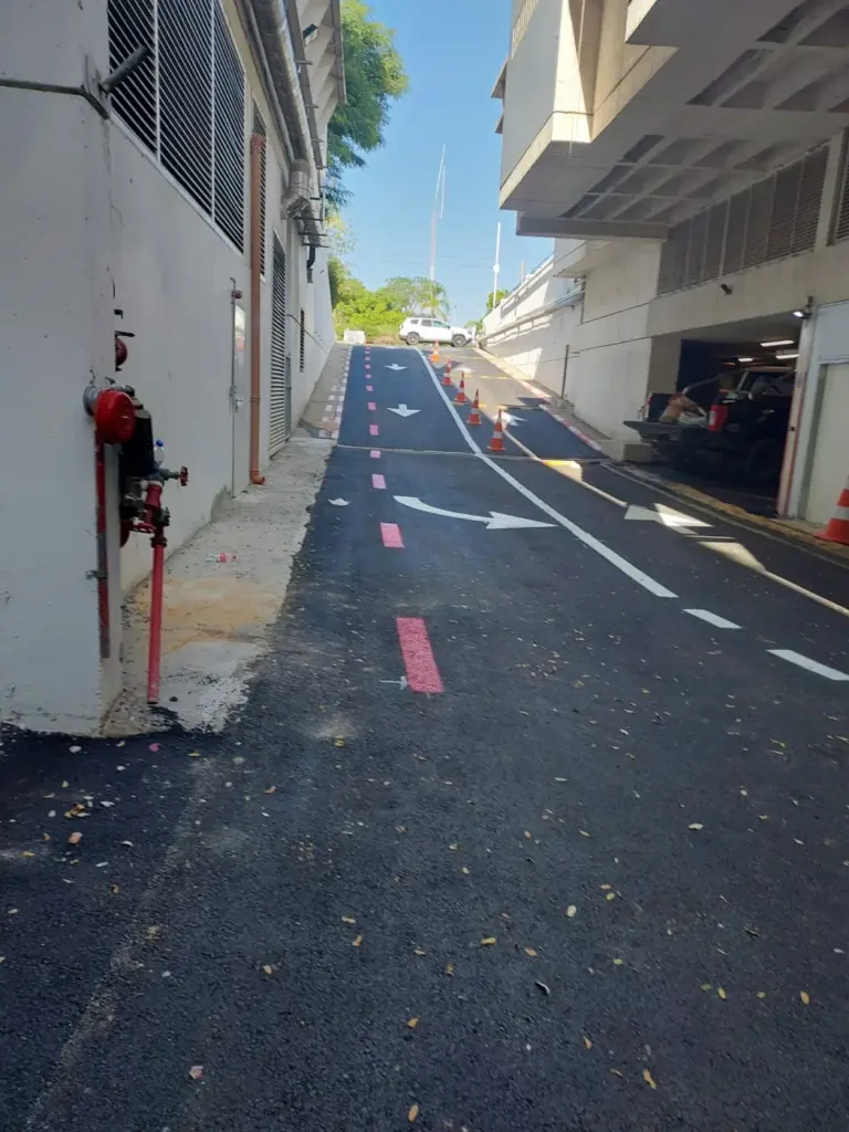 עבודות אספלט בבית החולים וולפסון